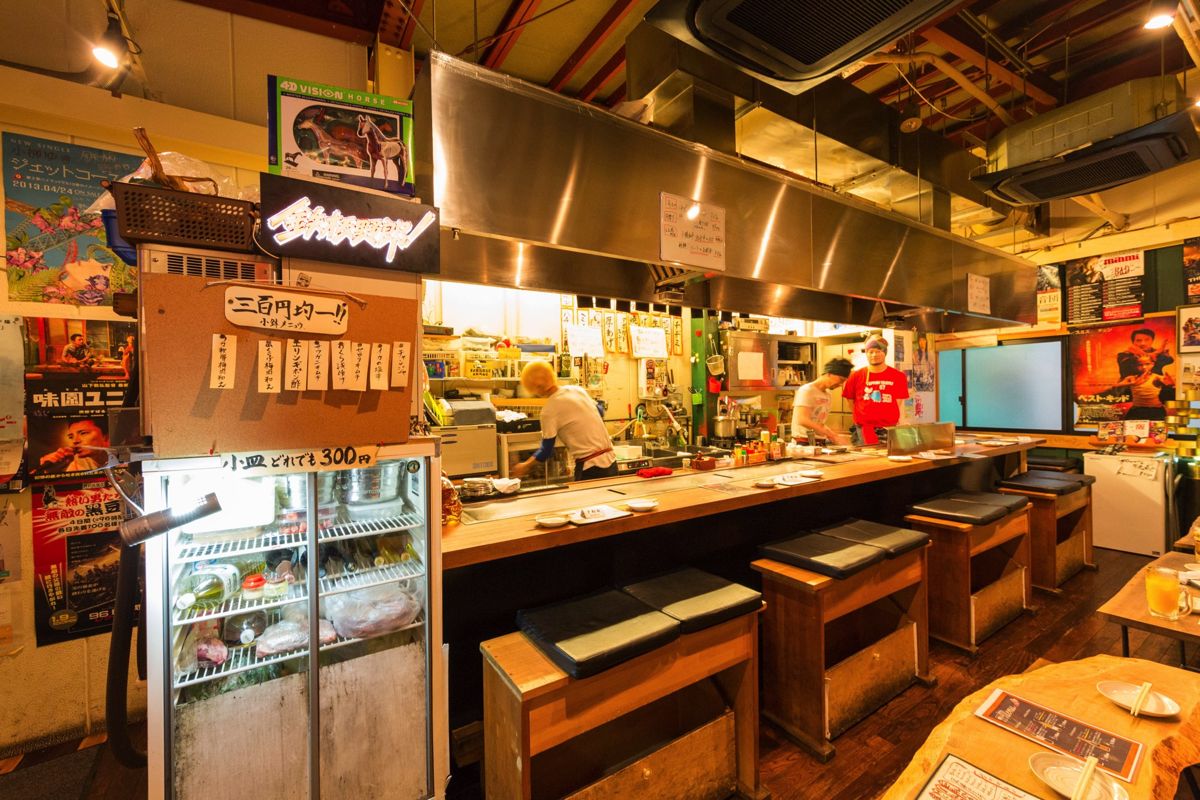 鉄板野郎店内